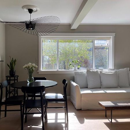 Comfortable And Stylish Apartment In Quiet Area Downtown Reykjavik Luaran gambar
